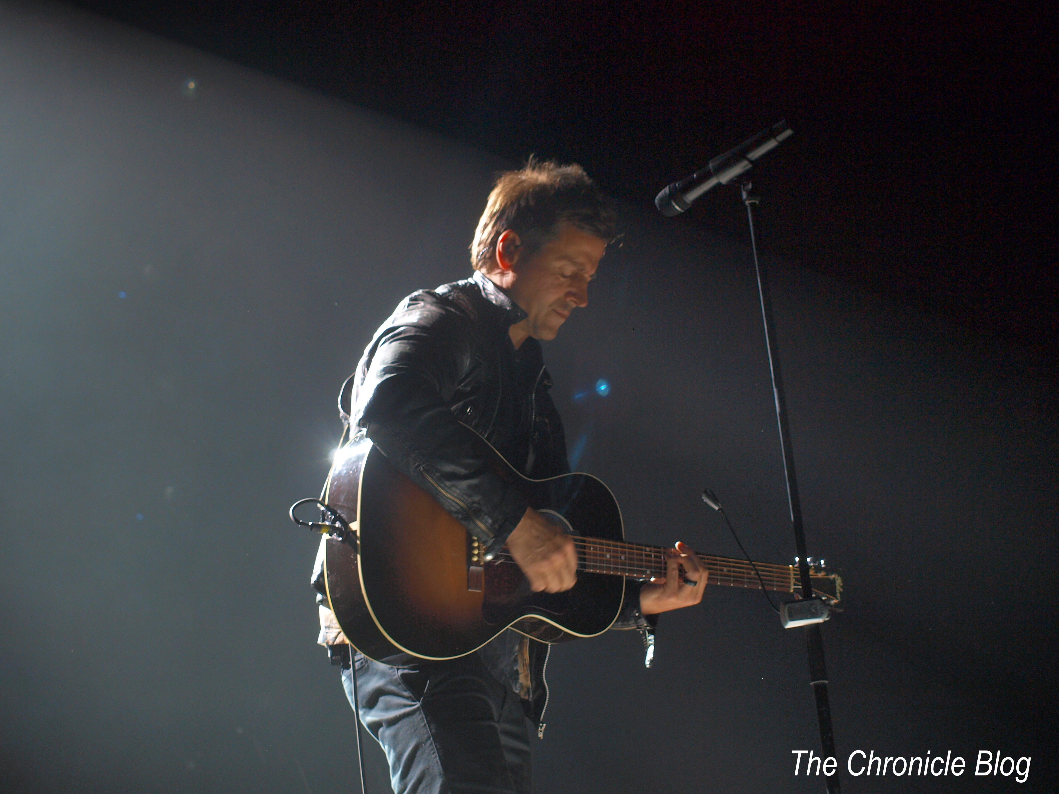 Chilling with Raine Maida